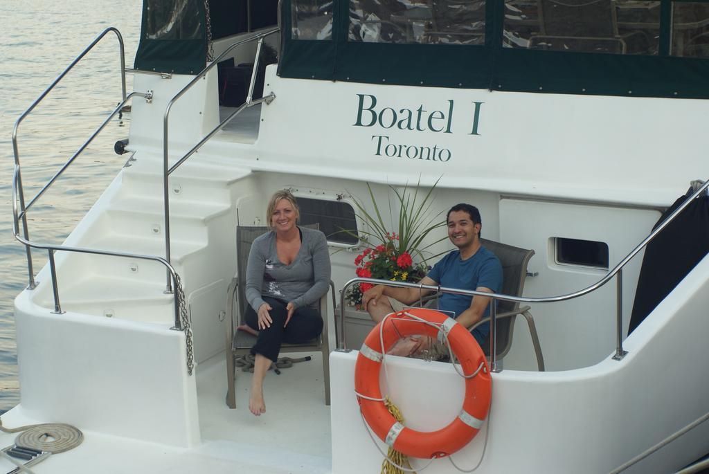 Making Waves Boatel Bed and Breakfast Toronto Exterior foto